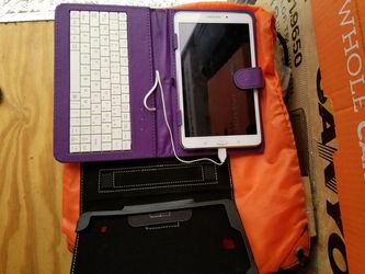 Samsung 8 inch Tablet with keyboard case and extra case