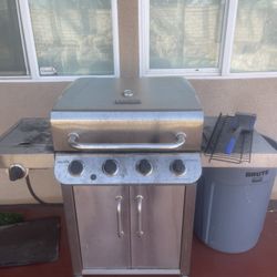 Char-Broil Performance 4-Burner Gas Grill