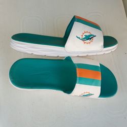 Nike Benassi Solarsoft Sandals Size 10