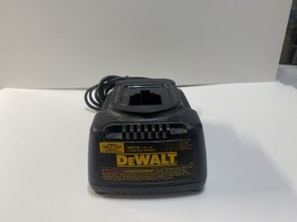 DEWALT CHARGER