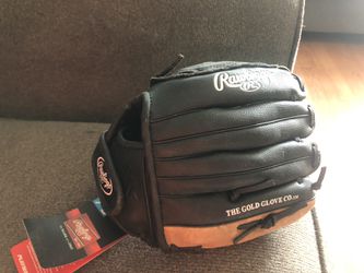 Left handed baseball glove