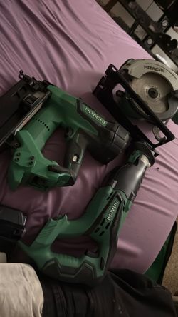 Hitachi saw zaw hand saw and nailer