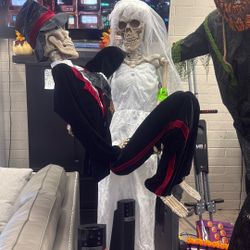 Halloween Items Save Upt To 60% Off Retail Price
