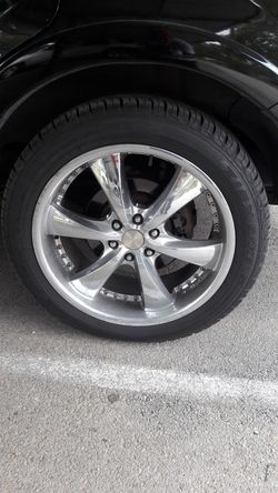 Vendo o cambio rines con llantas nuevas x orijinales o $850