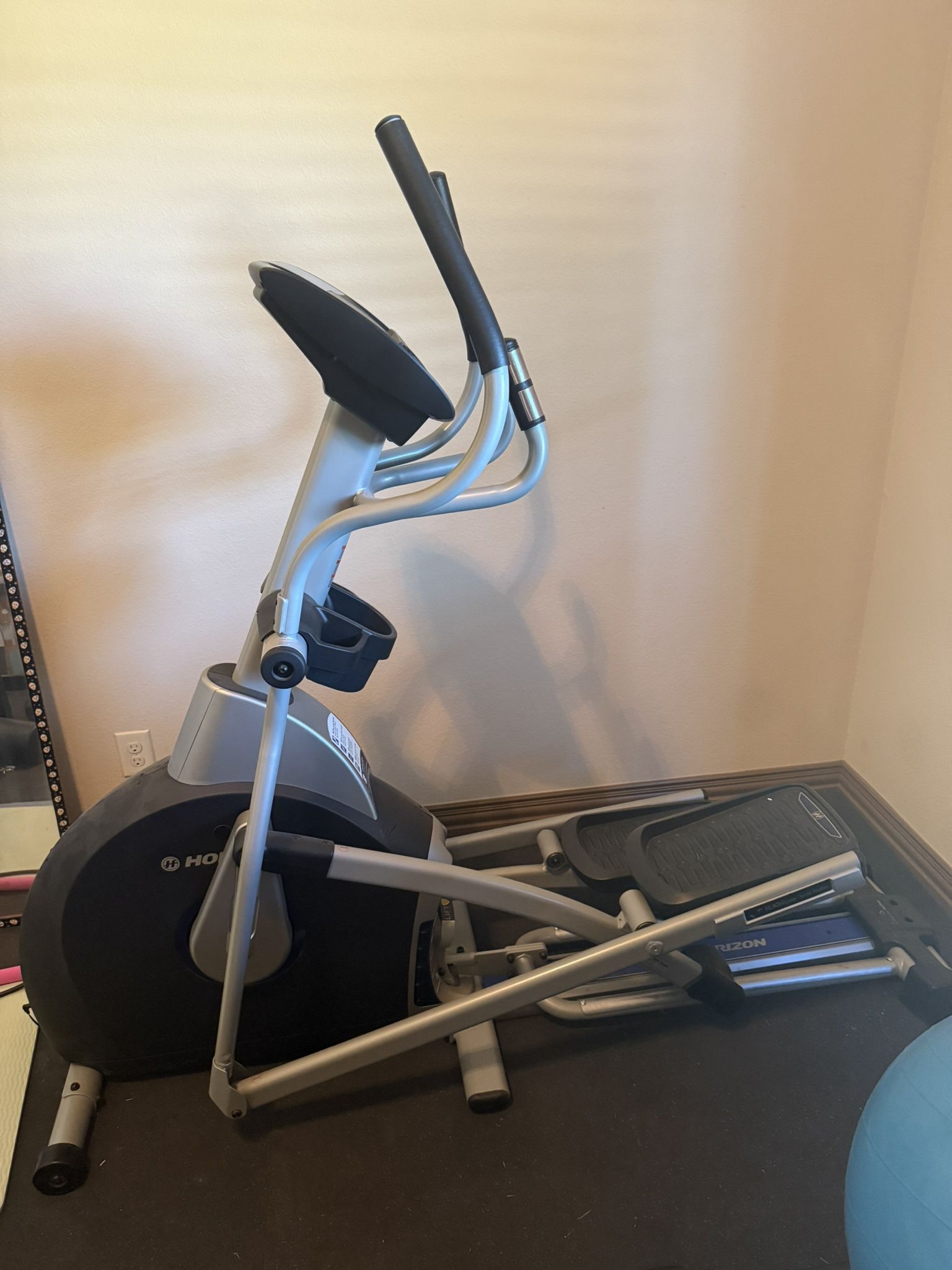 Horizon Elliptical