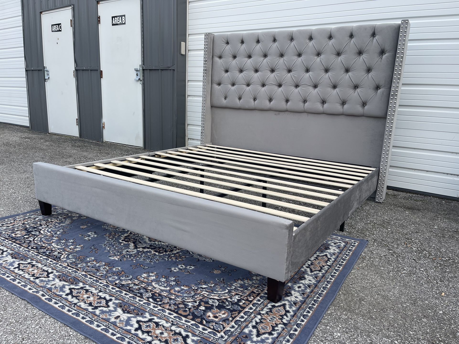 New King Size Platform Bed Frame Grey With Tufted Headboard 