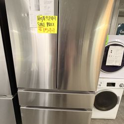 LG 29.6 Cu Ft Refrigerator 