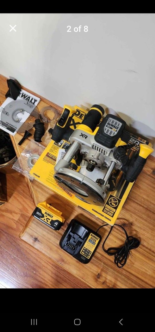 Dewalt 20V 'Max XR' Plunge Router, Battery, Charger