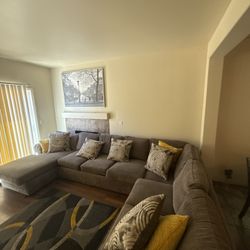 Sectional Couch 