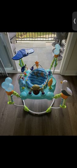 Disney Finding Nemo Sea Of Activity Jumper: Plays Music , Freestanding 