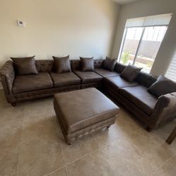 Sectional Set