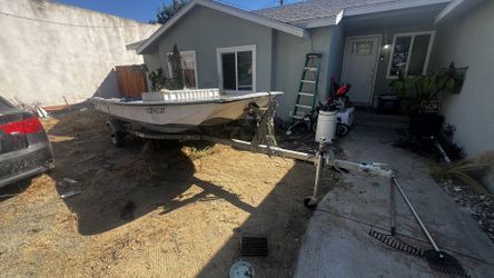 14ft Boat Like Boston Whaler With Galvanized Trailer