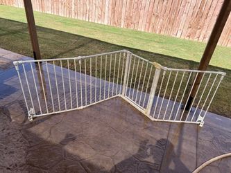 Baby gate