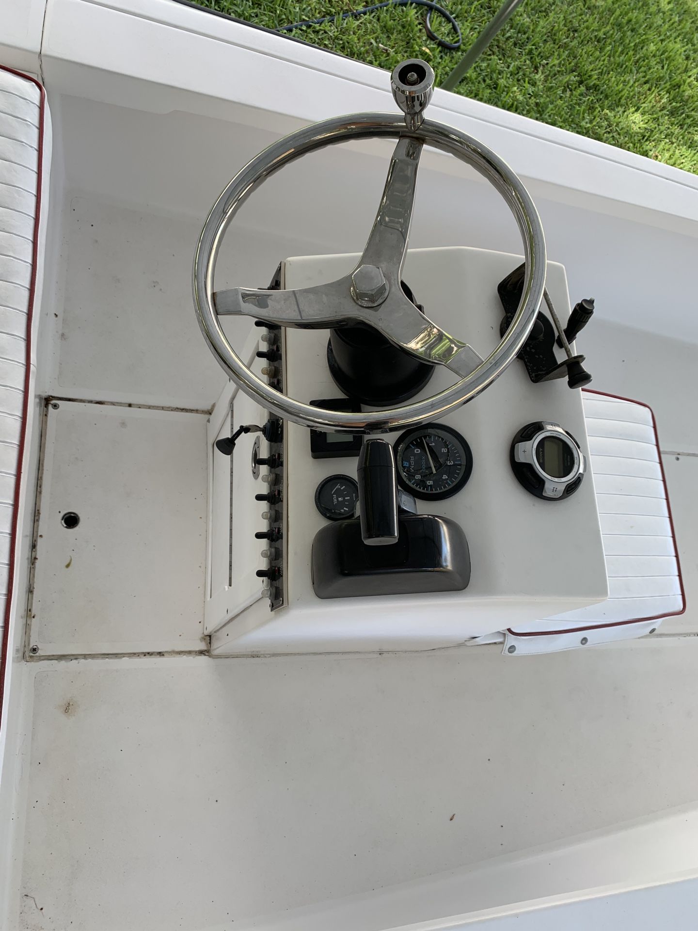 17’ hoog flats boat (hewes, maverick, back country, dolphin, mako, carolina skiff) for Sale in