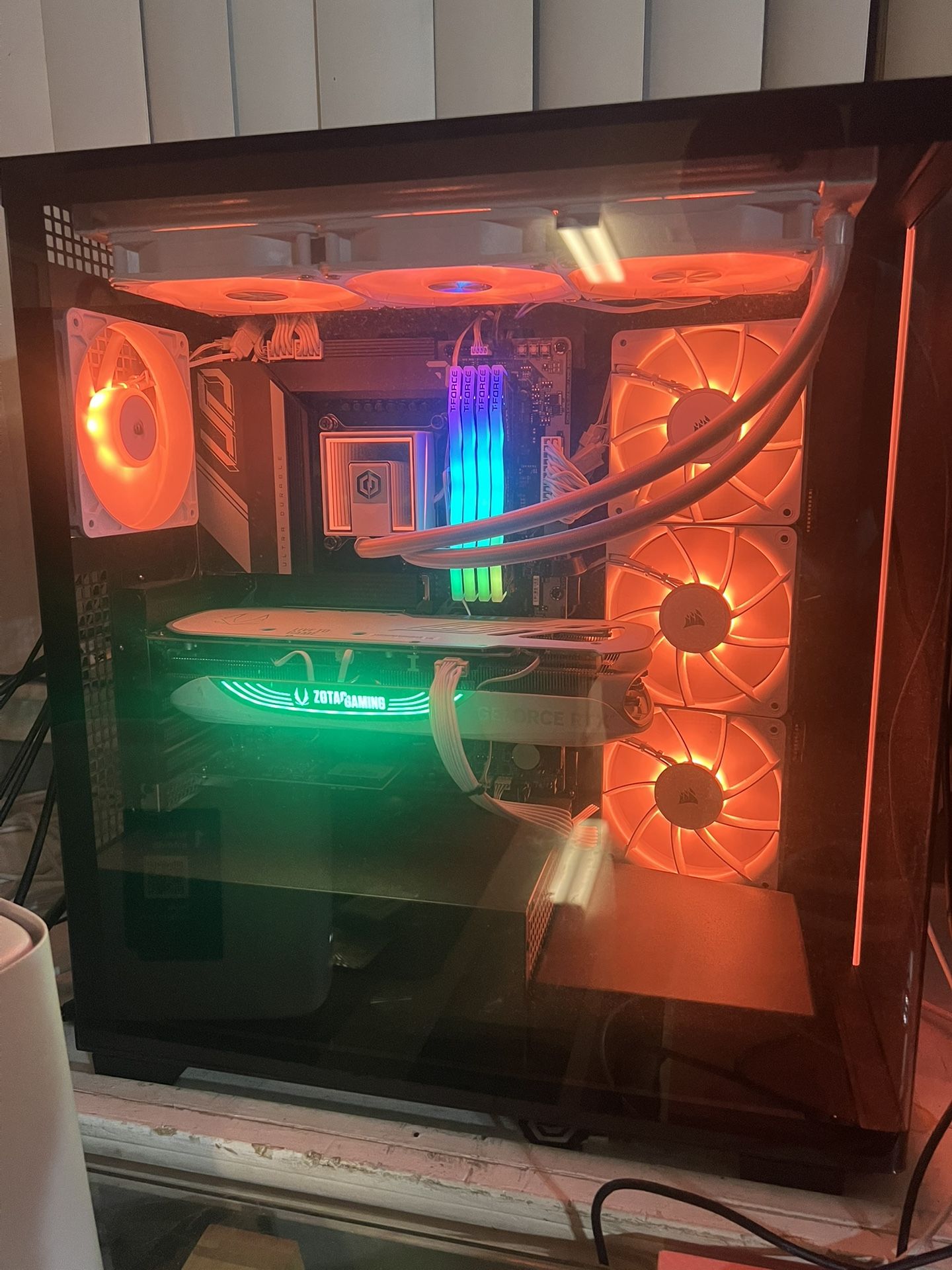 GeForce RTX 4080 Super Set Up