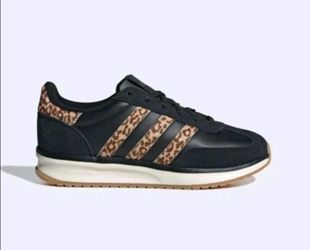 Size 7.5 Women's (6Y) 
Adidas Run 70's 2.0 
Black Leapord Print 
KI5790