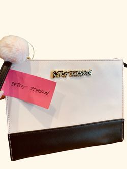 Betsy Johnson Cosmetic Wristlet Blush/Black NWT