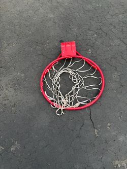 BASKETBALL HOOP AND NET