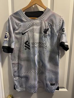 Liverpool 22/23 Away Jersey