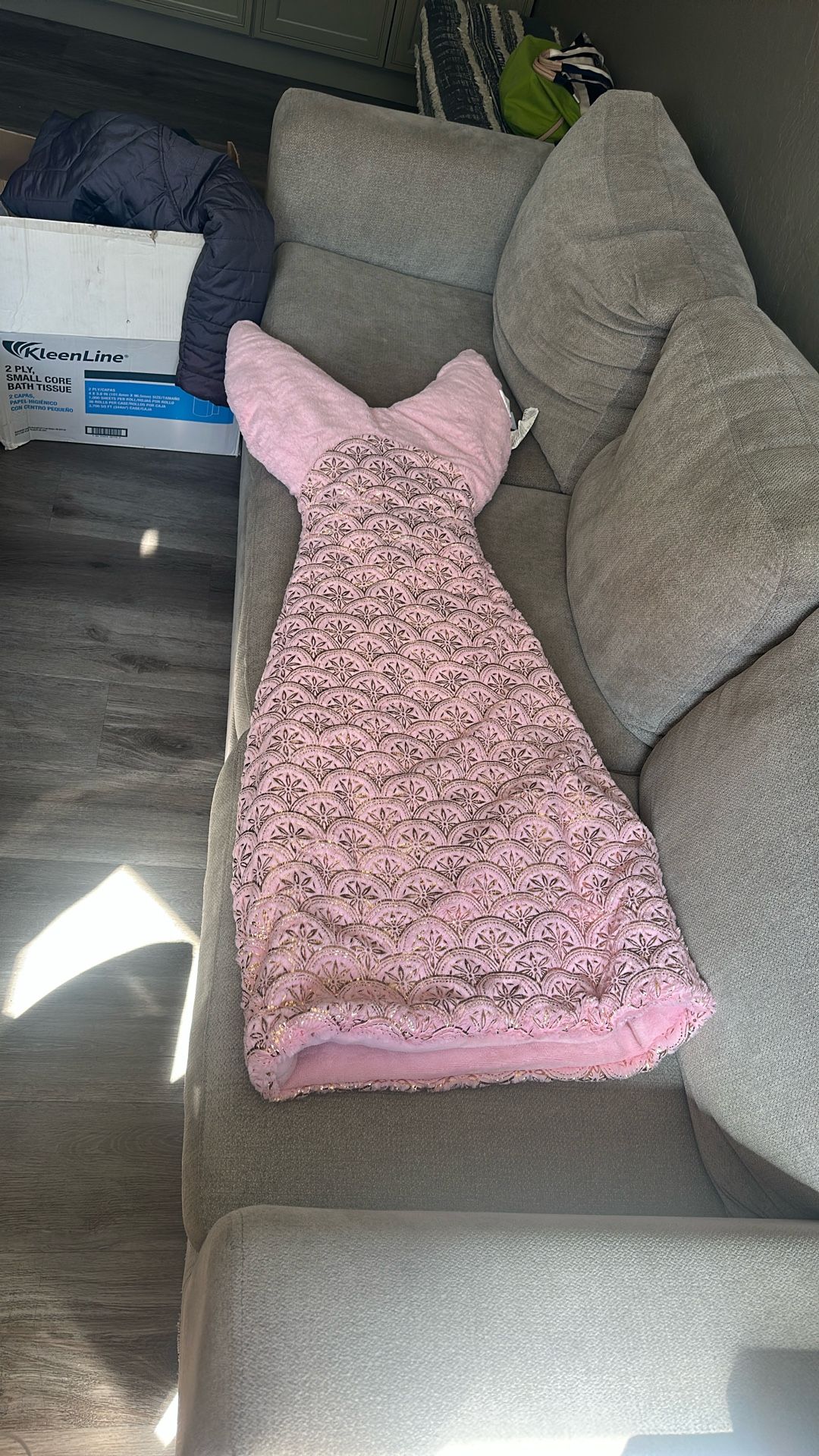 Cozy Mermaid Tail Blanket