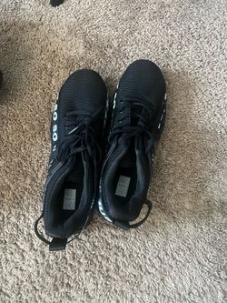 Slip resistant steel toed work shoes