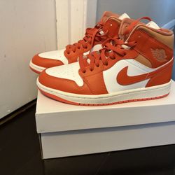 Womens Air Jordan Mid