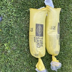 2 SAKRETE SAND TUBES 70 POUNDS  