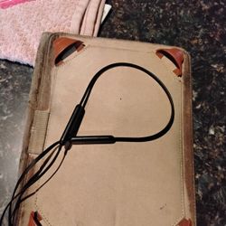 Beats Wireless Bluetooth Ear Buds 