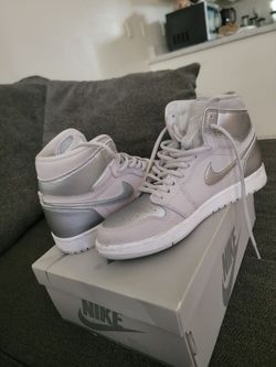 AIR JORDAN 1