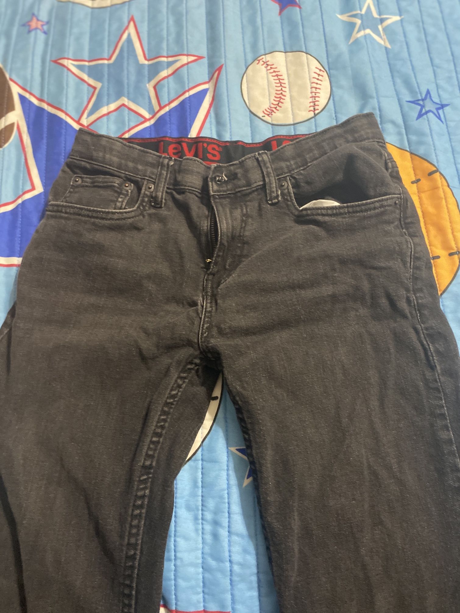 Black washed levi’s jeans