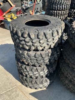 Set of 4 32x10-14 Maxxis carnivores canam Maverick