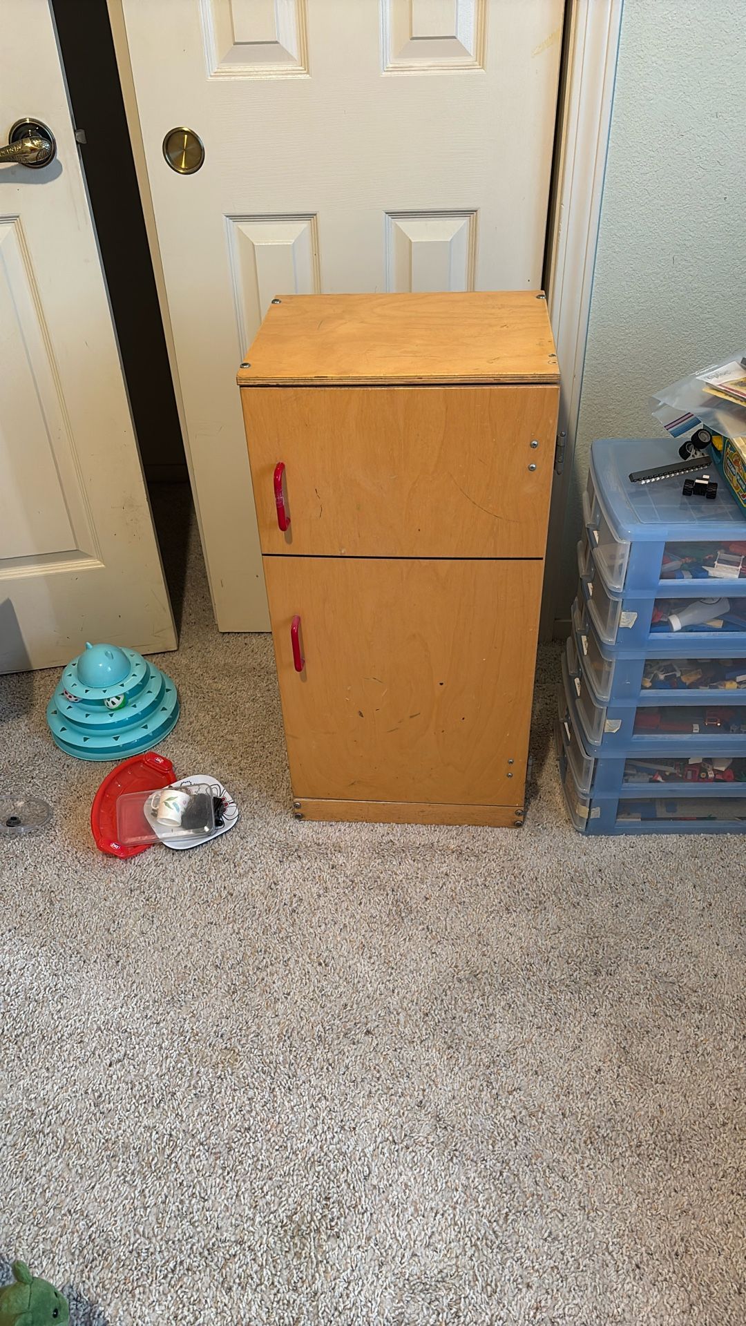 Free Kids Cabinet