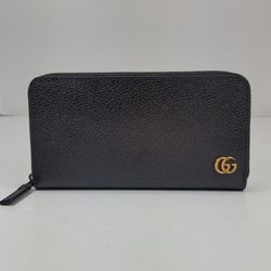 GUCCI GG Marmont Leather Zip Around Wallet.
