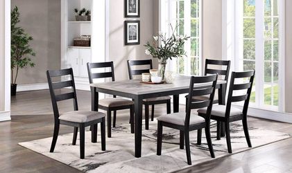 Ready for Delivery 🚚 Dining Table Available❗️