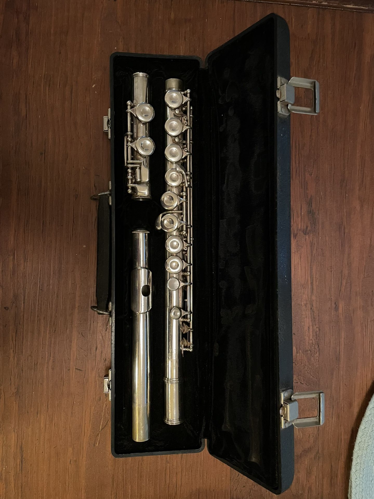 King 610 Used Flute with Case