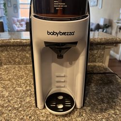 Baby Brezza Formula Pro