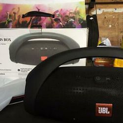 JBL Boombox 2 Portable Bluetooth Speaker 