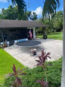Full size trampoline!!