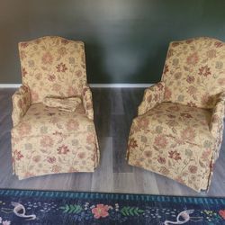 Lake Hickory  Collection Accent Chairs 