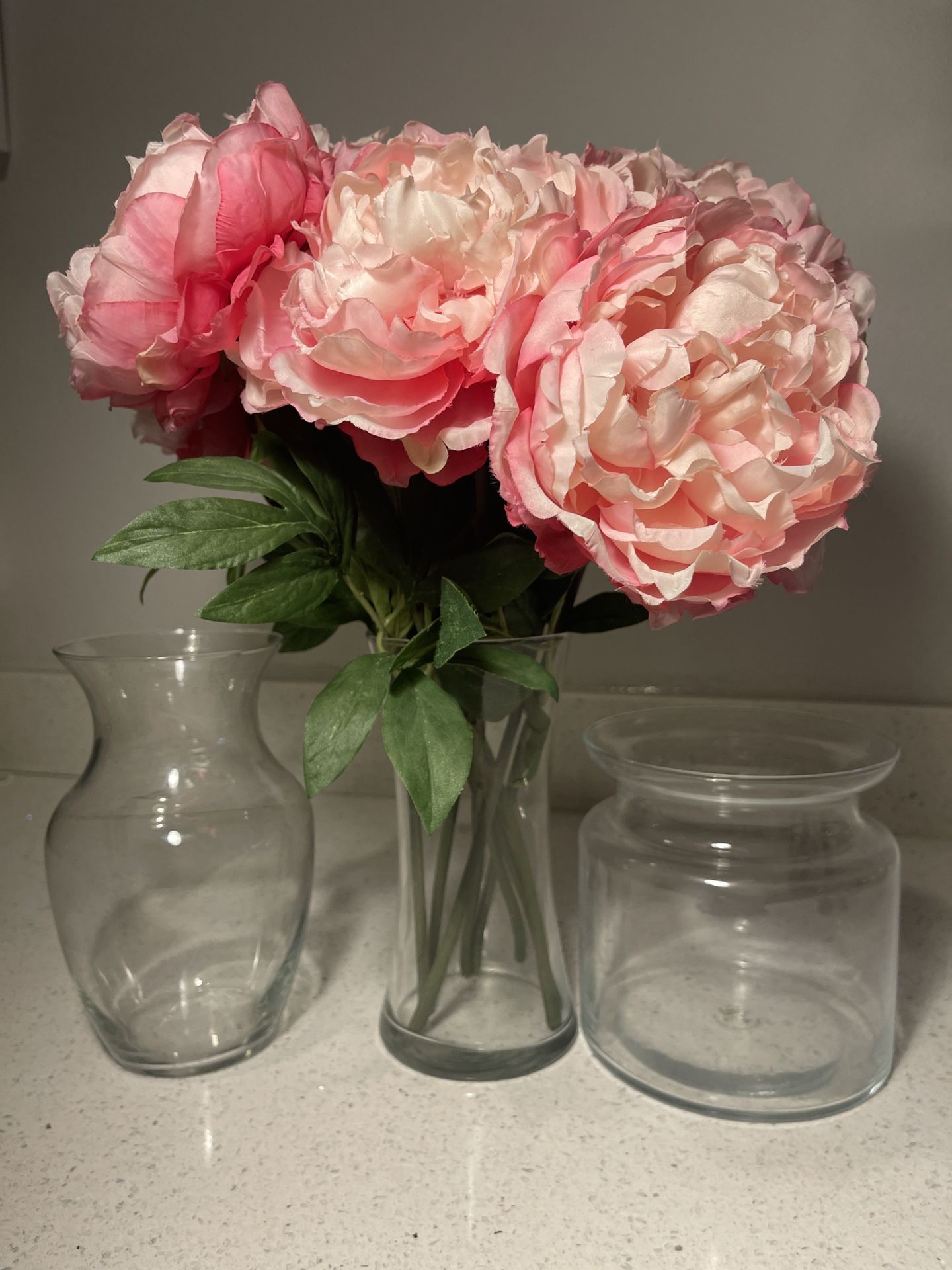CLEAR GLASS VASES $1 EACH