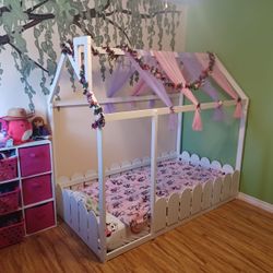 Twin bed frame cabin/house