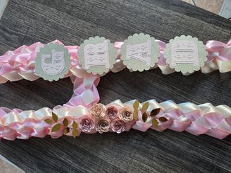 Girl Graduation Lei