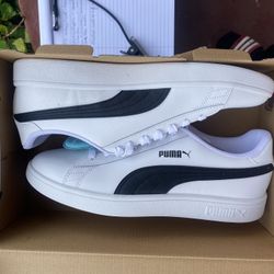 Puma Smash -V2 White & Black Mens Sz 12