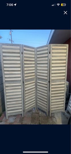 Room divider
