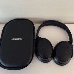 Bose QuietComfort Headphones, Bluetooth Over Ear Noise Cancelling Headphones, Black