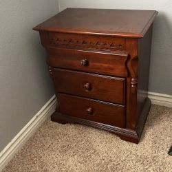 4 pieces Full bed set- mattress included 