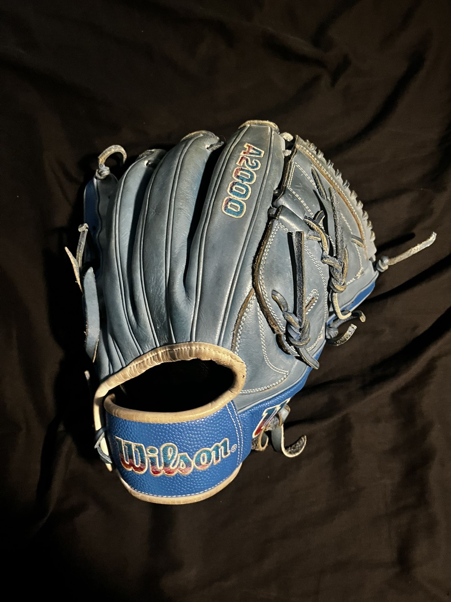 Wilson A2000 “Autism Speaks”