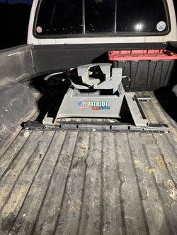 Fifth Wheel Hitch