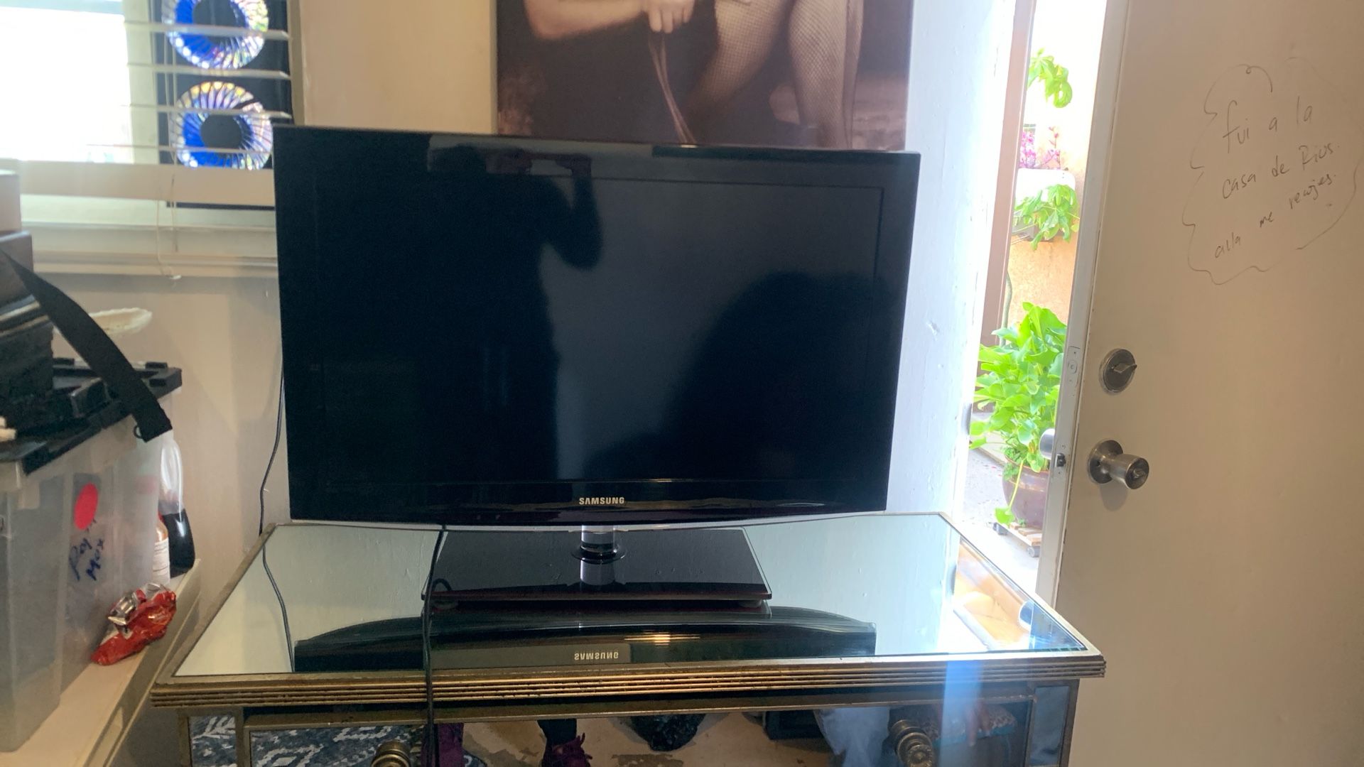 Samsung Tv “28