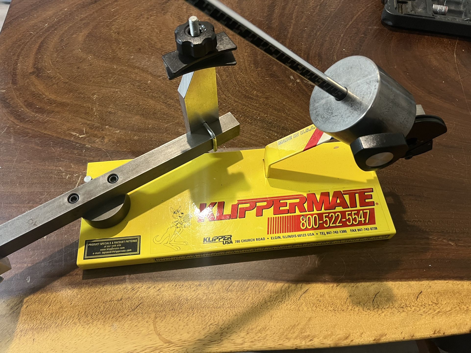 Tennis Racket Stringer 